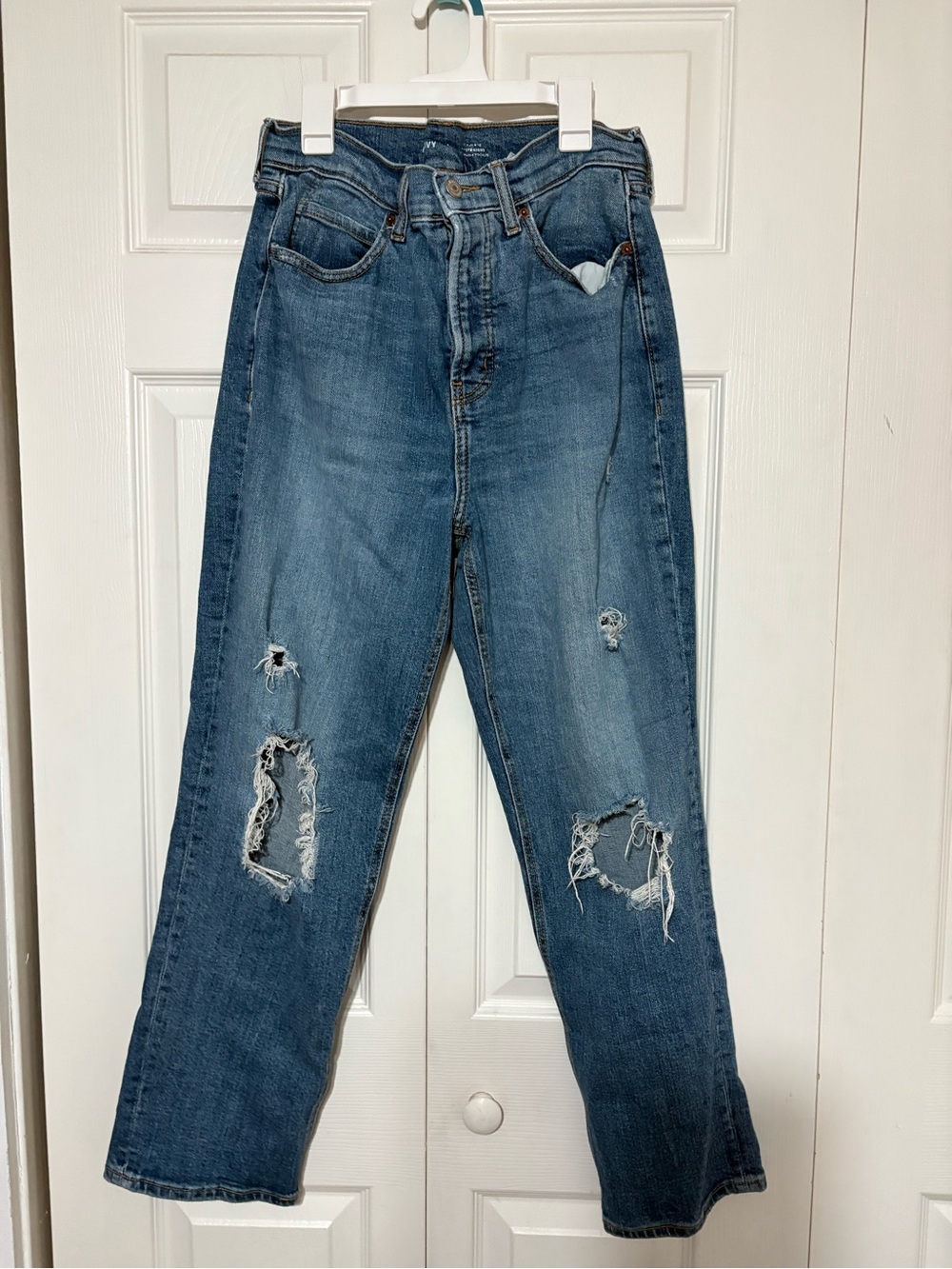 Old Navy Women’s Distressed Blue Jeans